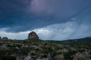 Dağların güzel manzarası 