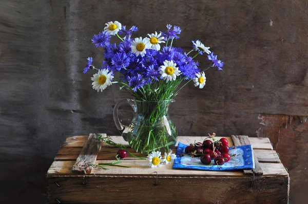 Букет Цветами Синими Тюльпанами — стоковое фото