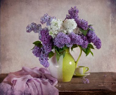 Eski tarz leylak çiçekleri. 