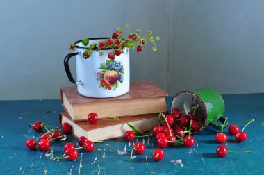 Kiraz ile natürmort 