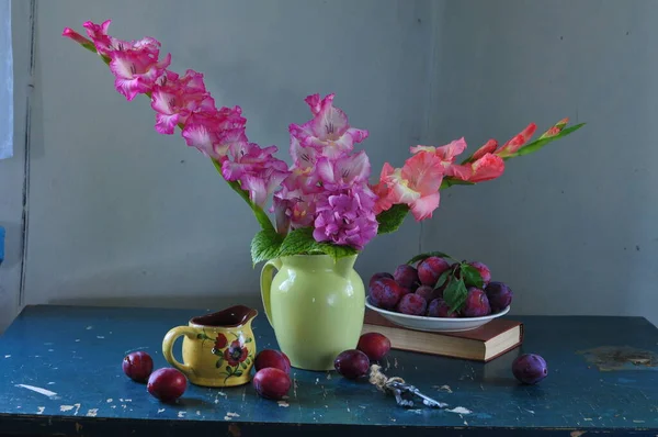 Csendélet Virágokkal — Stock Fotó
