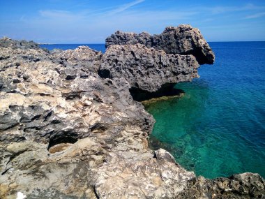 Güzel bir deniz manzarası. Seyahat arkaplanı