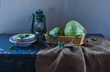 Beyaz arka planda taze sebzeler