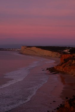 Atlantik kıyısında günbatımı