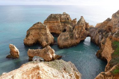 Algarve 'deki güzel kumsal.