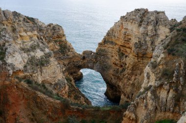Deniz ve lago uçurumları, algarve