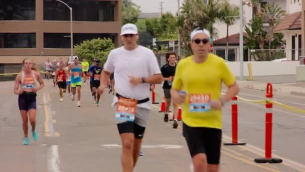 2023 Rock Roll San Diego Marathon Morena Blvd – Stock-video