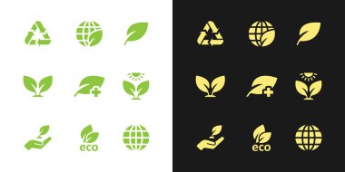 Ekoloji ikonu hazır. Çevre, sürdürülebilirlik, doğa, geri dönüşüm, yenilenebilir enerji, çevre dostu, orman, rüzgar enerjisi, yeşil sembol. Katı simge vektör koleksiyonu. Vektör