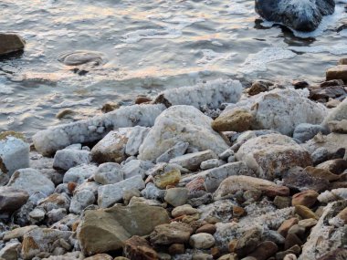 Tuzlu taşlar Ölü Deniz Ürdün