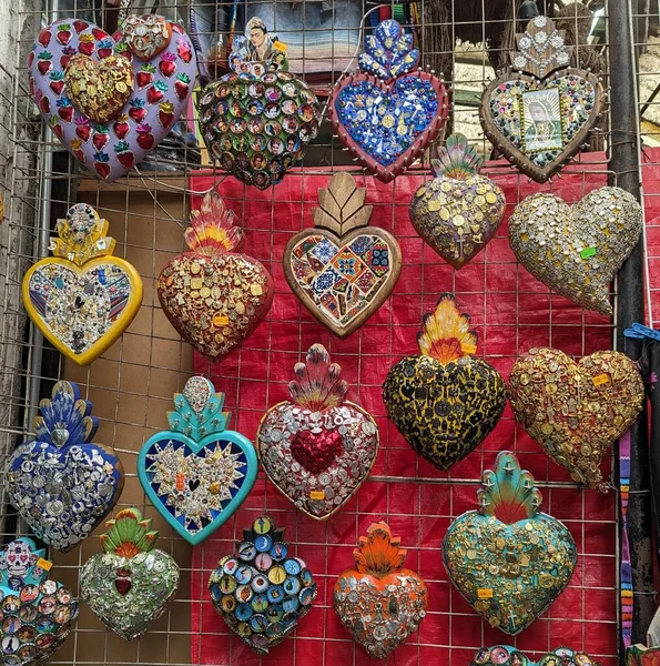 Markette Meksikalıların Dekoratif Kalpleri Var — Stok fotoğraf