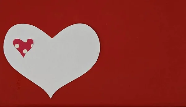 Winzige Rote Und Weiße Punkte Herz Einem Weißen Herzen Auf — Stockfoto