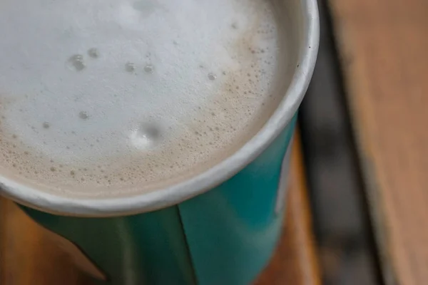Élvezd Egy Forró Csésze Cappuccino Melegét Gazdagságát Ami Felébreszti Érzékeidet — Stock Fotó