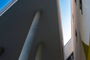 Viyana, Avusturya 11 Eylül 2023: Spittelau Viyana Konutları - Zaha Hadid Viyana 'nın viyana viyaoluğunu yeniden canlandırdı, iç içe geçen daireler, ofisler ve stüdyolar, olağanüstü tasarım yoluyla kentsel yaşamı yeniden tanımladı.