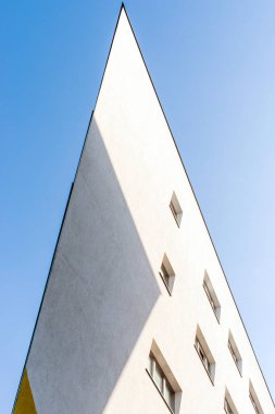 Viyana, Avusturya 11 Eylül 2023: Spittelau Viyana Konutları - Zaha Hadid Viyana 'nın viyana viyaoluğunu yeniden canlandırdı, iç içe geçen daireler, ofisler ve stüdyolar, olağanüstü tasarım yoluyla kentsel yaşamı yeniden tanımladı.