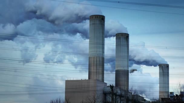Węgiel Paliwo Kopalne Elektrownia Smokestacks Zanieczyszczenie Powietrza Fabryki Stosy Dymu — Wideo stockowe