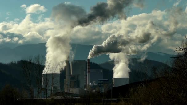 Usine Industrielle Produisant Électricité Pollution Atmosphérique Déchets Monoxyde Carbone Fumées — Video