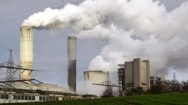 Torres Refrigeración Central Eléctrica Carbón Centrales Nucleares Carbón Que Generan — Vídeos de Stock