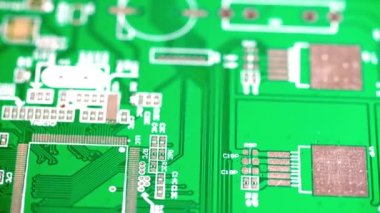 Yazılı devre panosu yakın çekim makro görüntüsü yeşil ana kart Electronic Chips endüstri geçmişi ve teknolojisi