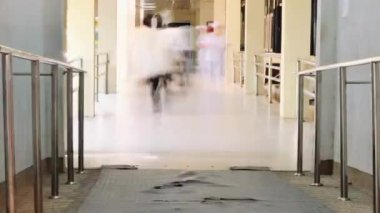 Hastane içi zaman aşımı. Acil doktor. Sağlık, yüksek tedavi.