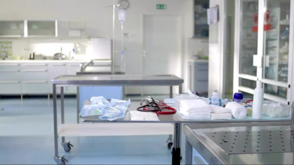 病気の患者のための病院の部屋のインテリア清潔で滅菌医療 — ストック動画