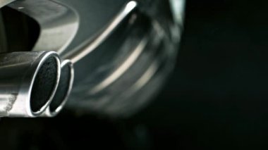 Araba egzozu Pipo dumanından çıkan duman Hava kirliliği Ekoloji arka planı