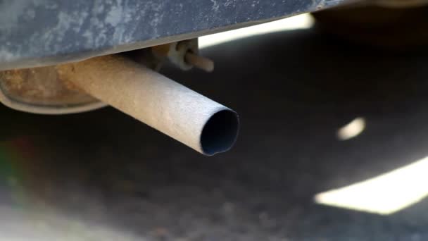 Fumaça Escape Tubo Metal Automotivo Automóvel Closeup Gás Indústria Transporte — Vídeo de Stock