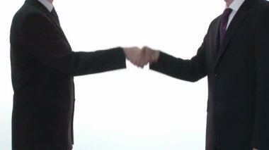 İş adamlarının el sıkışması ortaklık anlaşması başarılı şirketi ofis 4k 'de karşıladı.