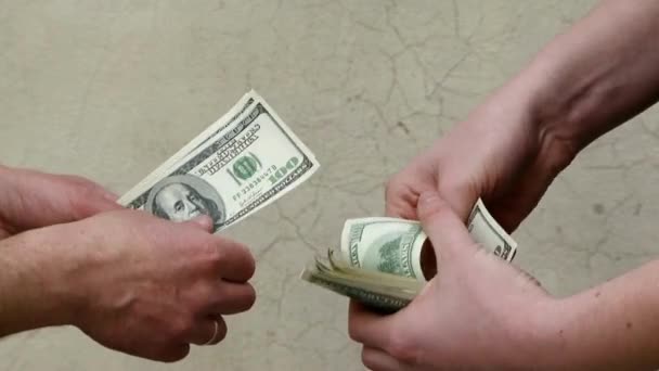 Nahaufnahme Hand Person Zählen Und Geben Geld Bargeld Dollar Und — Stockvideo