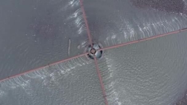 废水处理厂空中顶视图净化器 循环固体沉淀池 — 图库视频影像