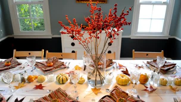 Οικογενειακή Διακόσμηση Ευχαριστιών Δείπνο Γιορτινό Τραπέζι Νόστιμο Φαγητό Υγιεινό Γεύμα — Αρχείο Βίντεο