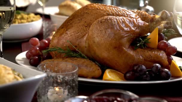 Kapalı Çekimde Lezzetli Kızarmış Tavuk Dolması Noel Bayramında Şükran Günü — Stok video