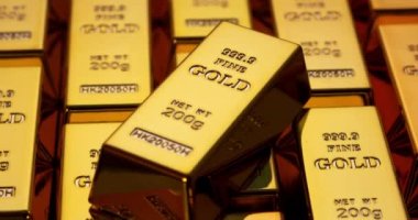 Gerçekçi altın çubukların üzerinde parlak yansımalarla hareket eden kamera. Altın yığını Kusursuz Döndürülebilir 3D animasyon.