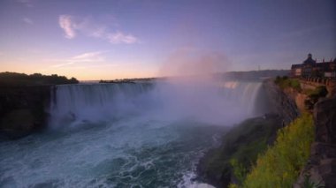 Niagara Şelalesi Muhteşem planlar Akşamları ve Akşamları Büyük Şelale manzarası HD 4k