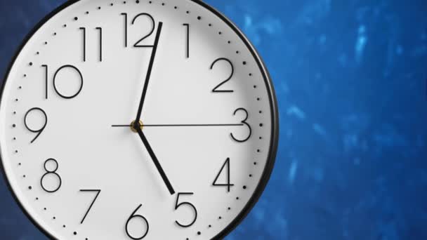 Lapso Tempo Relógio Parede Moderno Relógio Branco Para Frente Relógios — Vídeo de Stock