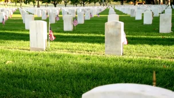 Soldados Sepultura Com Bandeira Dos Estados Unidos América Christian Cemetery — Vídeo de Stock