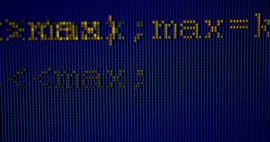 Bilgisayar dili betiği üzerinde yazılım geliştirici programlama kodu