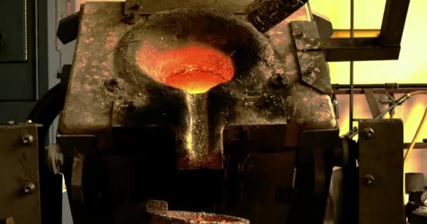 Θερμό Μεταλλικό Υγρό Χύτευση Σιδήρου Χυτήριο Βιομηχανία Χάλυβα Εργοστάσιο — Αρχείο Βίντεο