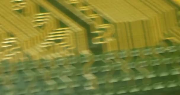 Vista Uma Placa Circuito Com Processador Chip Linha Computador Elétrico — Vídeo de Stock
