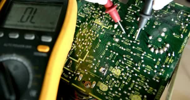 电焊电路Pcb板焊机维修工程装置 — 图库视频影像