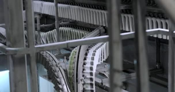 印刷厂 大型印刷机 发行造纸业的报纸 — 图库视频影像