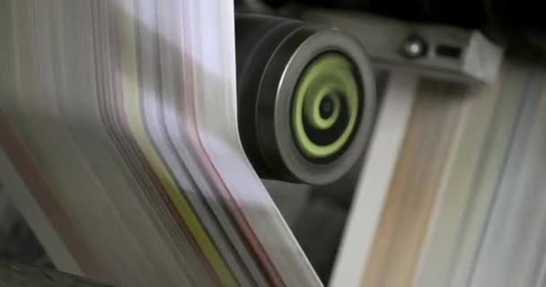 印刷机上的报纸印刷机现代造纸厂 — 图库视频影像