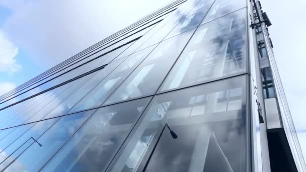 Fenster Des Wolkenkratzers Business Office Firmengebäude Der Stadt Mit Blauem — Stockvideo