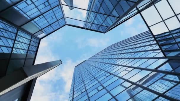 Ventanas Del Edificio Oficinas Con Nubes Cielo Azul Rascacielos Gran — Vídeos de Stock