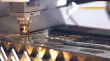 Plazma metal endüstrisi makine parçaları, lazer kesme ve oyma çelik iş süreci