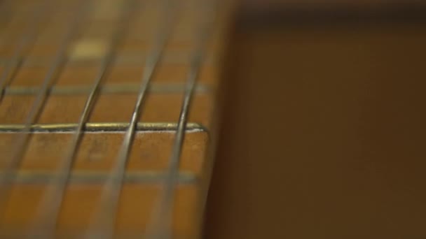 Zamknąć Gitara Muzyczna Struny Szyi Muzyka Rozrywka Art Gitara Akustyczna — Wideo stockowe