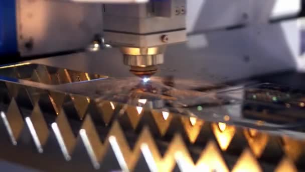 Modern Teknisk Cnc Skärande Effekt Åtgärd Metalliskt Järnverk Cut Material — Stockvideo
