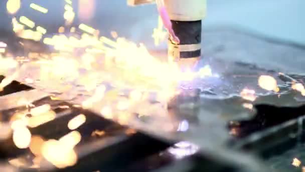 Folha Metal Corte Laser Plasma Com Brilho Brilhante Fábrica Máquina — Vídeo de Stock
