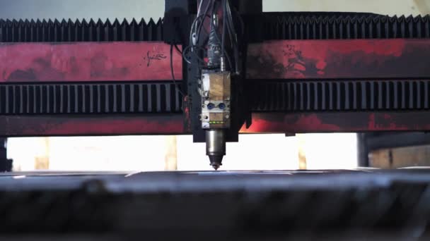 Placa Metal Hoja Corte Máquina Láser Fibra Con Concepto Fabricación — Vídeos de Stock