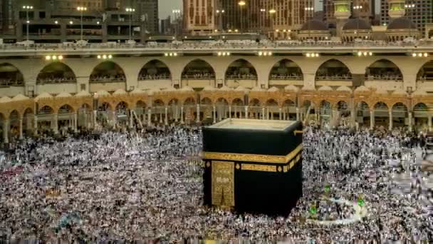 イスラム教徒の巡礼者カアバInマスジド ハラームInメッカサウジアラビア Makka Kaaba Hajjムスリム — ストック動画