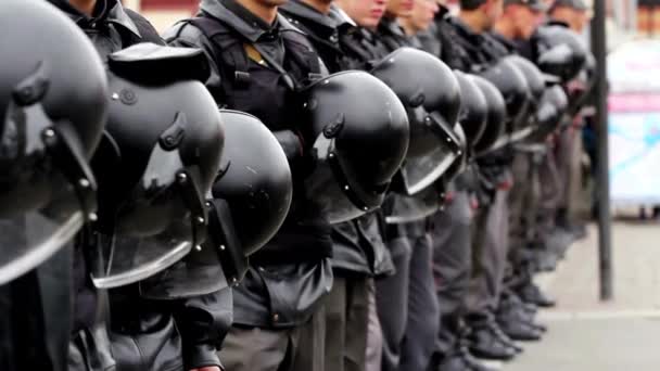 Αστυνομία Ταραχών Πλήρη Εξοπλισμό Κατάσταση Αναμονής Στις Ταραχές Πολιτική Απεργία — Αρχείο Βίντεο